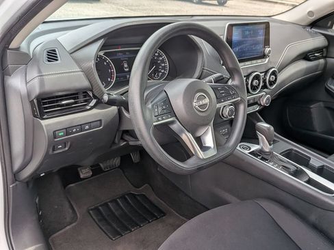 Used 2025 Nissan Sentra SV FWD image 35