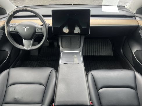 Used 2023 Tesla Model 3 Standard Range RWD image 2