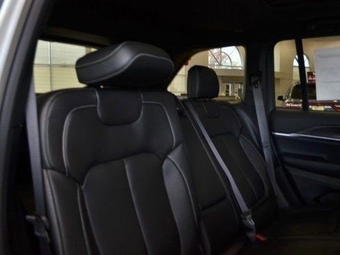 New 2025 Jeep Grand Cherokee Limited w/ Black Appearance Package image 33