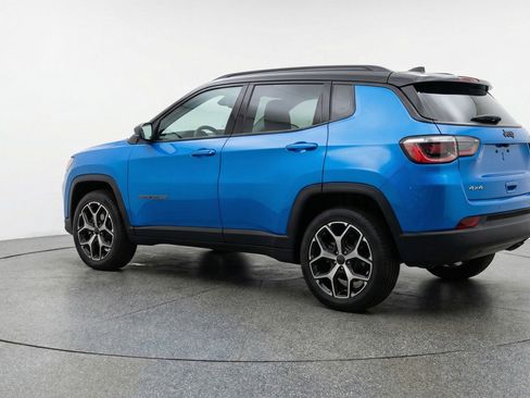 Used 2025 Jeep Compass Limited AWD/4WD image 6