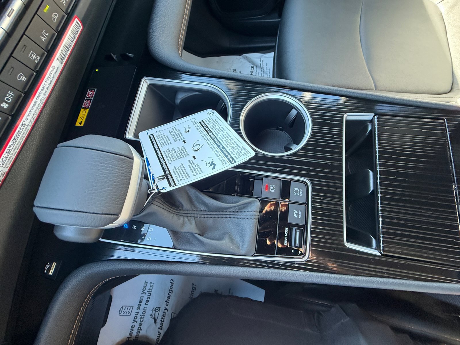 New 2026 Toyota Sienna XLE Woodland Edition AWD/4WD image 18