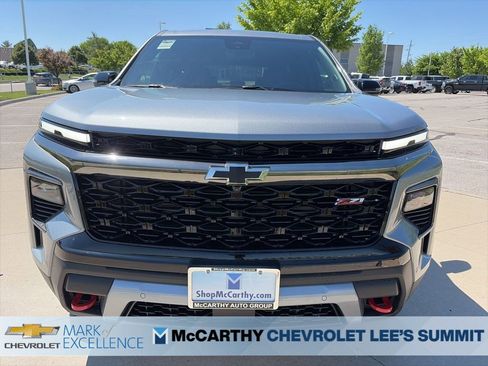 New 2026 Chevrolet Traverse Z71 w/ Enhanced Driving Package AWD/4WD image 14