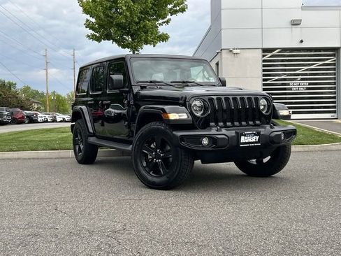 Used 2022 Jeep Wrangler Unlimited Sahara AWD/4WD image 1