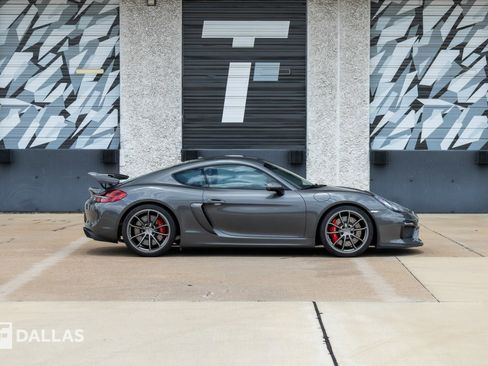 Used 2016 Porsche Cayman GT4 RWD image 17