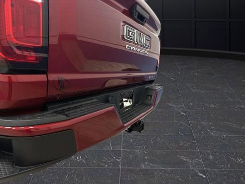 Used 2023 GMC Canyon AT4 image 36