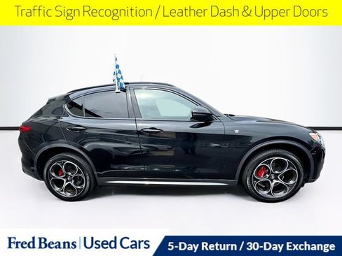 Used 2023 Alfa Romeo Stelvio Ti AWD/4WD image 13