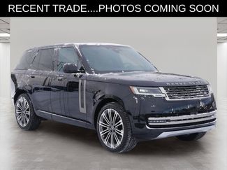 Used 2025 Land Rover Range Rover SE video 1