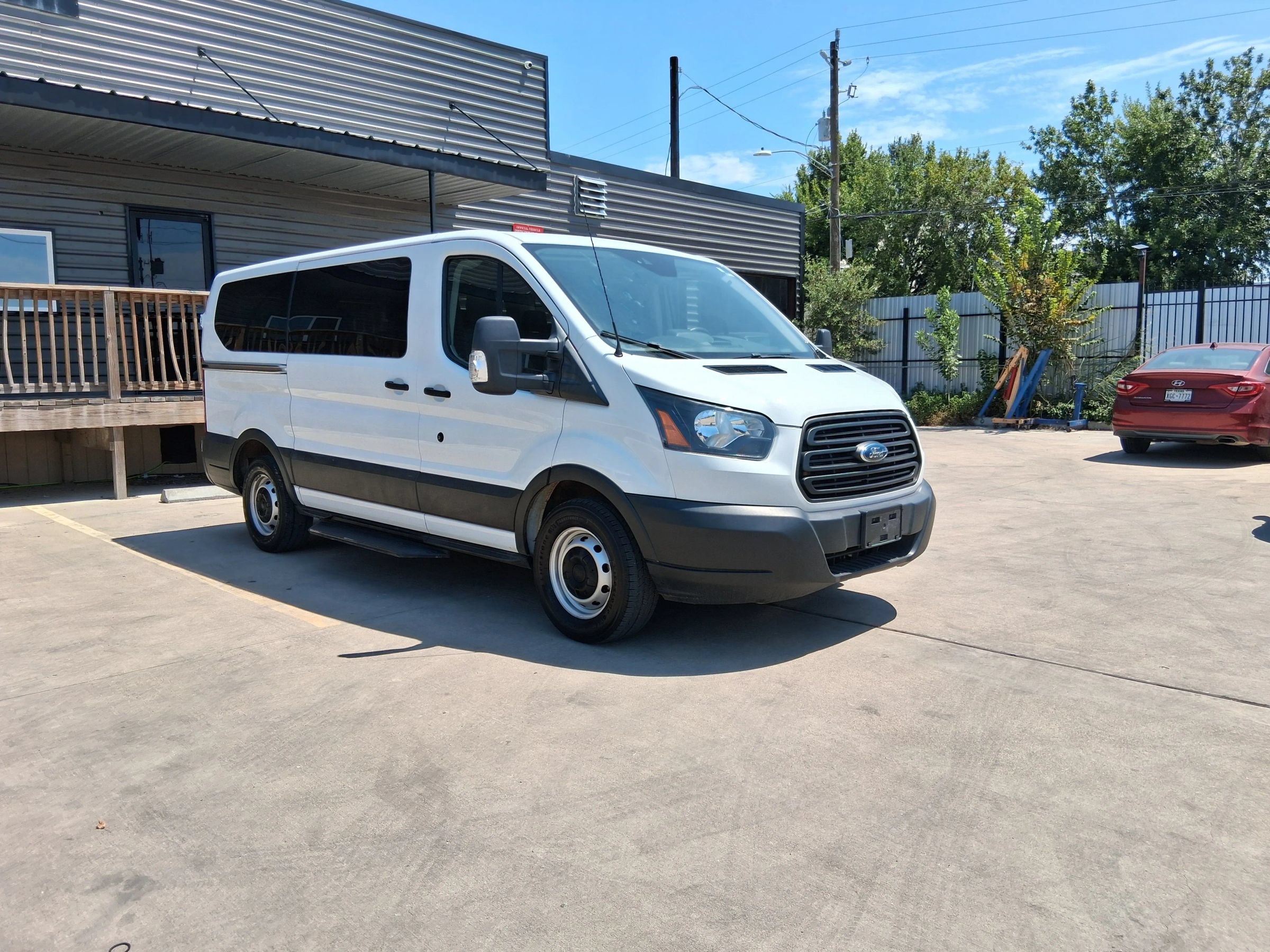 Used 2019 Ford Transit 150 XL RWD image 10