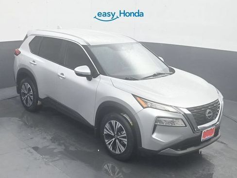 Used 2022 Nissan Rogue SV FWD image 18
