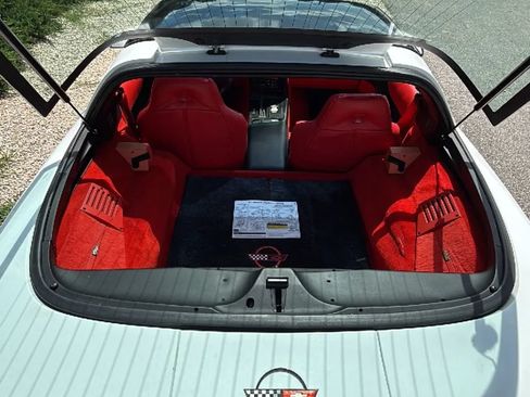Used 1996 Chevrolet Corvette Coupe RWD image 34