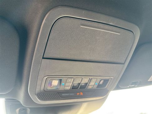 Used 2020 Ford Explorer ST w/ ST Street Pack image 19