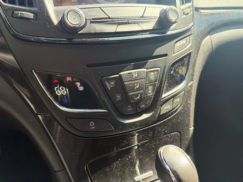 Used 2015 Buick Regal Premium FWD image 17