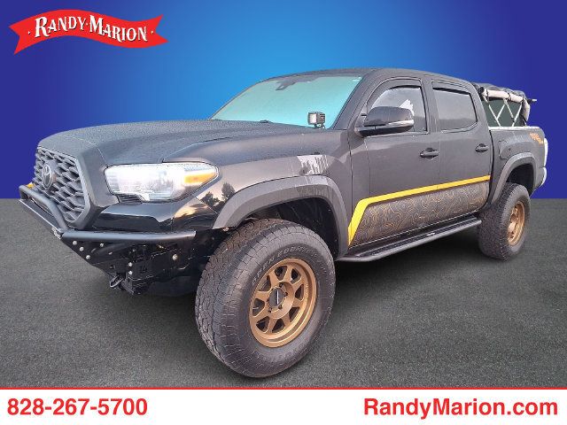Used 2021 Toyota Tacoma TRD Off-Road AWD/4WD image 1