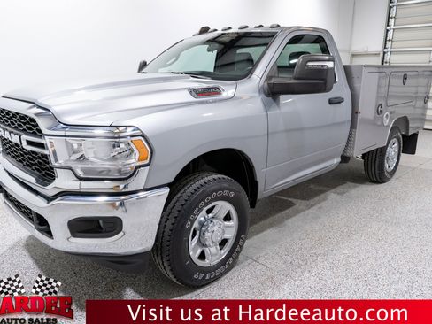 Used 2023 RAM 2500 Tradesman image 2