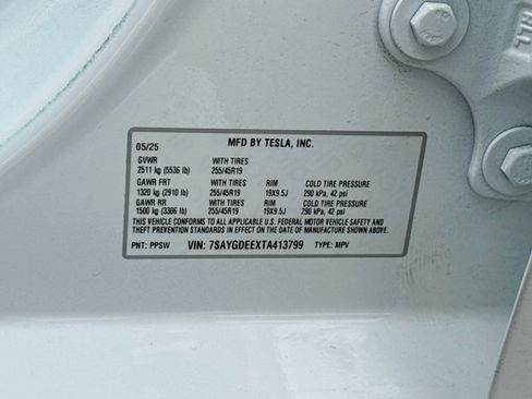 Used 2026 Tesla Model Y Long Range AWD/4WD image 31