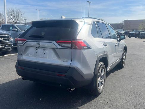 Used 2023 Toyota RAV4 XLE w/ Convenience Package image 7