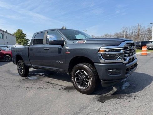 Certified 2025 RAM 2500 Laramie AWD/4WD image 9