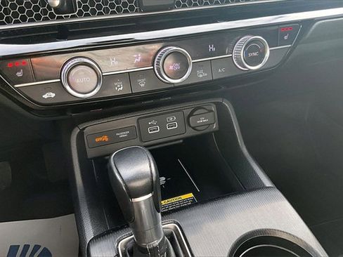Used 2023 Honda Civic Touring image 33