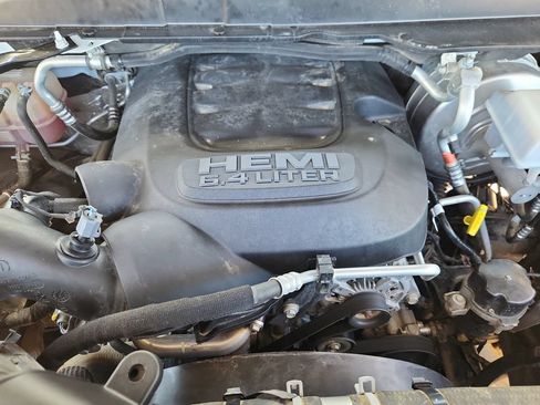 Certified 2022 RAM 2500 Tradesman AWD/4WD image 13