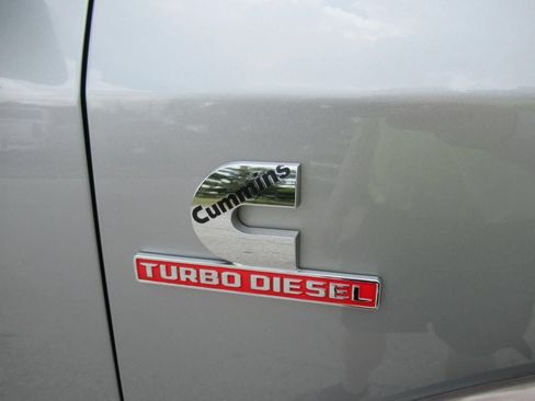Used 2021 RAM 2500 Limited AWD/4WD image 9