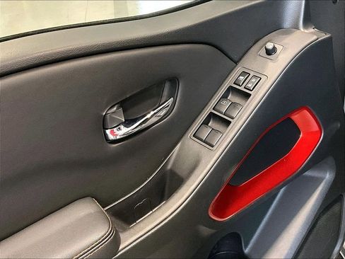 Used 2023 Nissan Frontier PRO-4X w/ Pro Convenience Package image 11