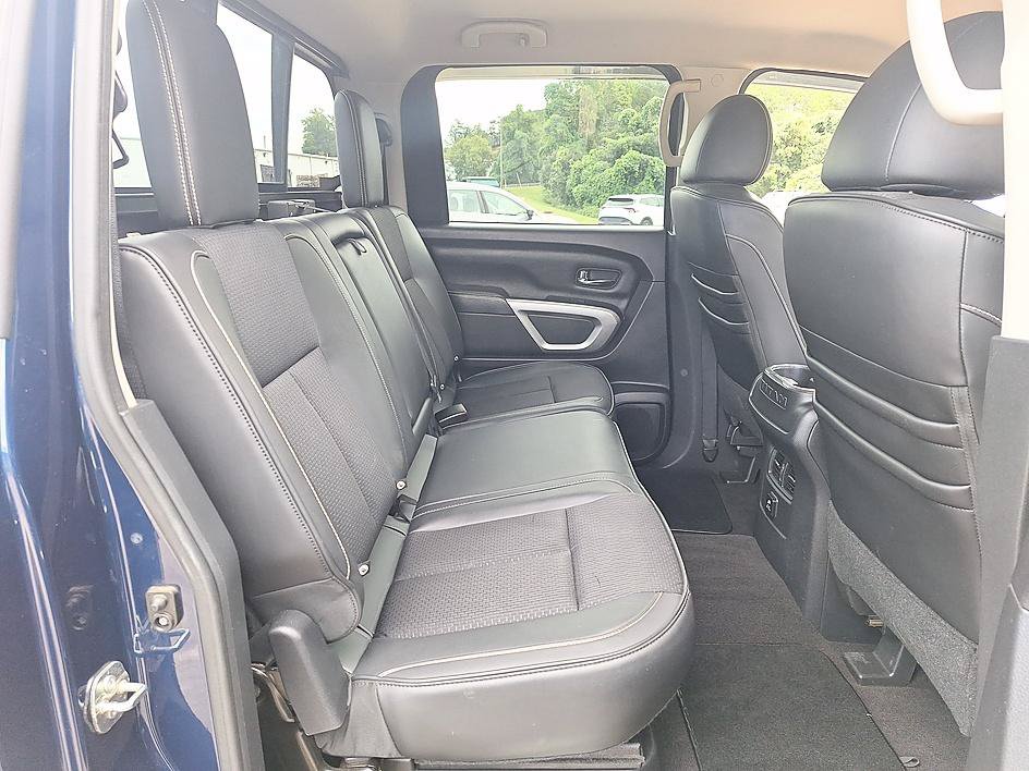 Used 2017 Nissan Titan PRO-4X AWD/4WD image 22
