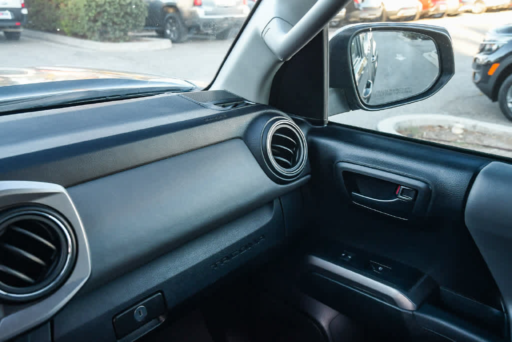 Certified 2022 Toyota Tacoma SR5 RWD image 22
