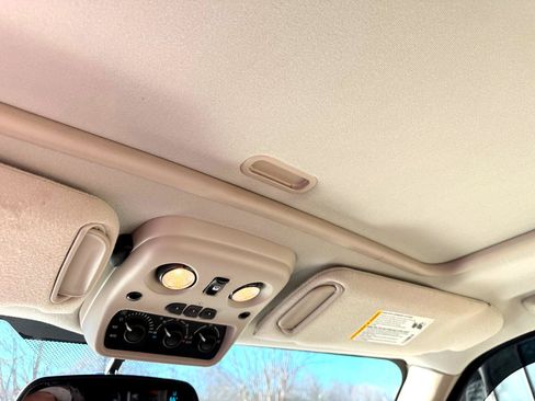 Used 2005 Chevrolet Tahoe Z71 w/ Preferred Equipment Group image 13