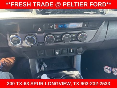 Used 2020 Toyota Tacoma TRD Sport AWD/4WD image 22
