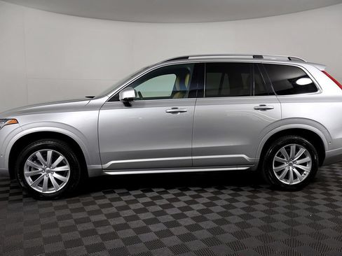 Used 2018 Volvo XC90 T5 Momentum w/ Convenience Package AWD/4WD image 13
