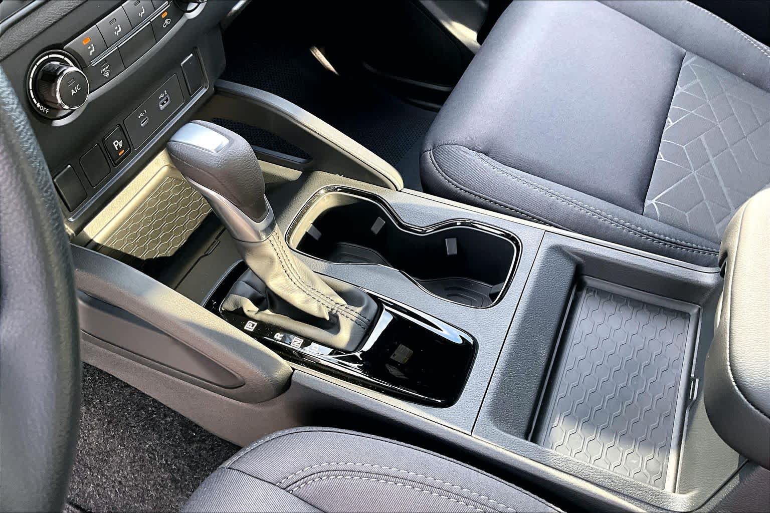 New 2027 Nissan Frontier 2WD Crew Cab image 7
