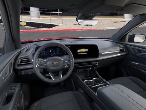 New 2026 Chevrolet Traverse LT w/ Driver Confidence Package FWD image 15