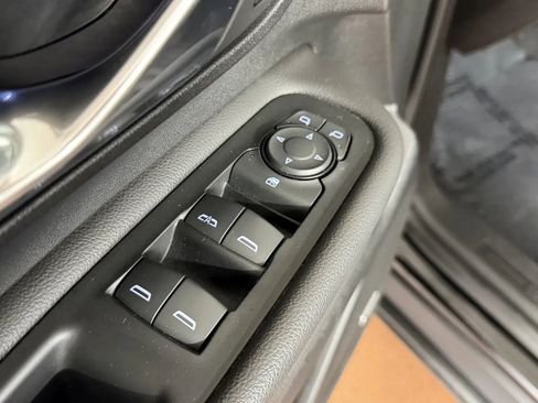 Used 2022 GMC Terrain AT4 w/ Infotainment Package II AWD/4WD image 17
