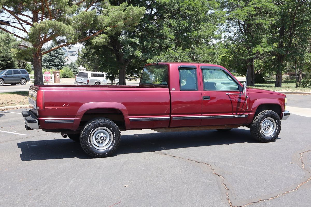 Used 1995 Chevrolet Silverado 2500 4x4 Extended Cab image 4