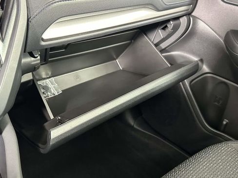 Used 2025 Subaru Forester Premium image 31