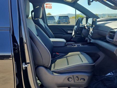 Used 2025 Chevrolet Silverado EV LT w/ LT Premium Package AWD/4WD image 28