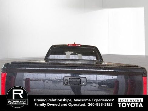 Used 2021 Toyota Tundra Limited w/ Limited Premium Package image 6