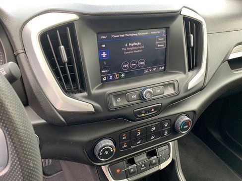 Certified 2023 GMC Terrain SLE AWD/4WD image 26