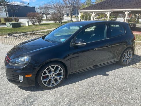 Used 2013 Volkswagen Golf 2-door image 9