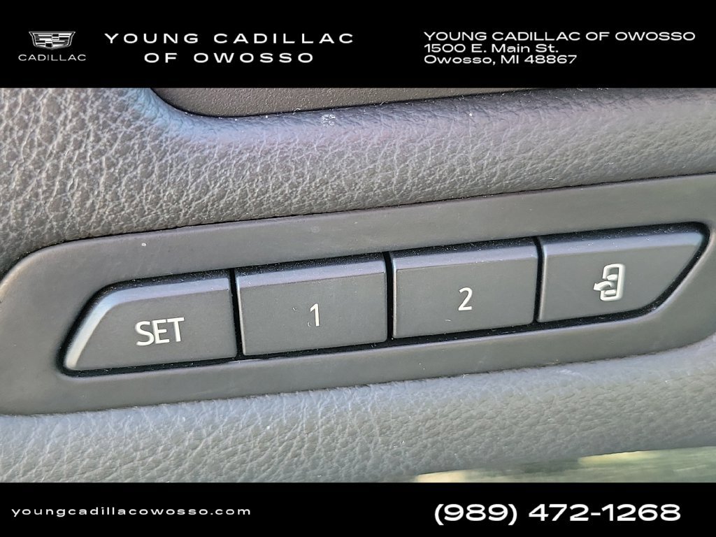 Used 2023 Cadillac XT4 Premium Luxury w/ Cold Weather Package AWD/4WD image 27