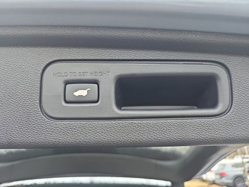 New 2026 Honda Odyssey Touring image 14