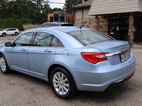 Used 2013 Chrysler 200 Touring FWD image 7