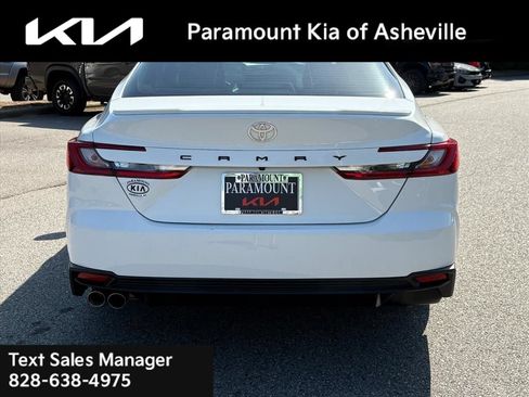 Used 2025 Toyota Camry SE w/ Convenience Package FWD image 5