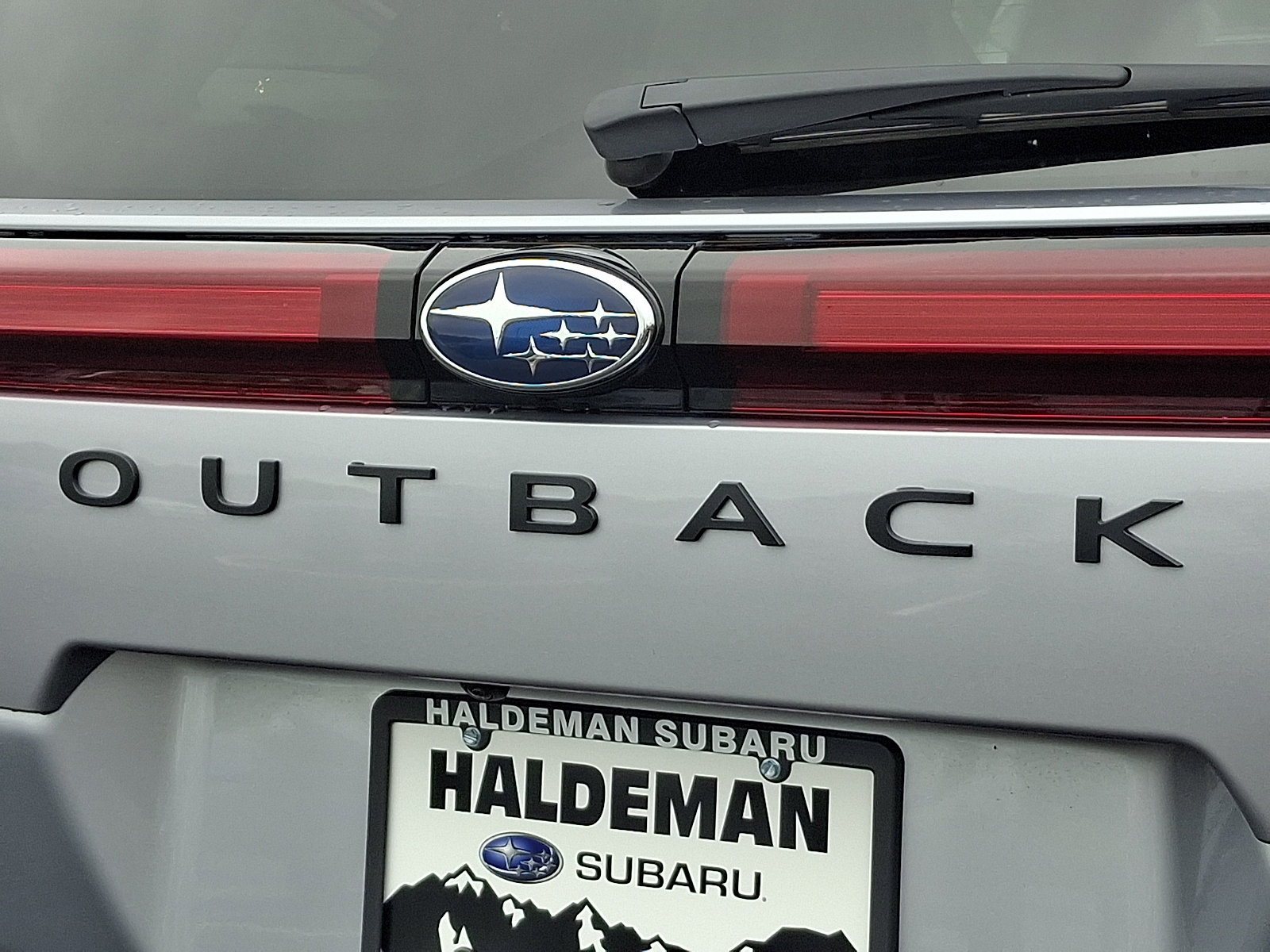 New 2026 Subaru Outback Limited AWD/4WD image 9