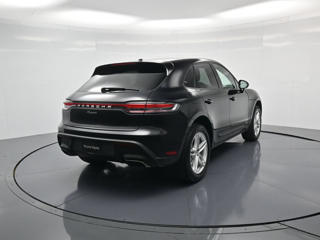Used 2026 Porsche Macan AWD/4WD image 30