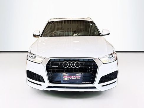 Used 2018 Audi Q3 2.0T Premium Plus w/ Premium Plus Package AWD/4WD image 4