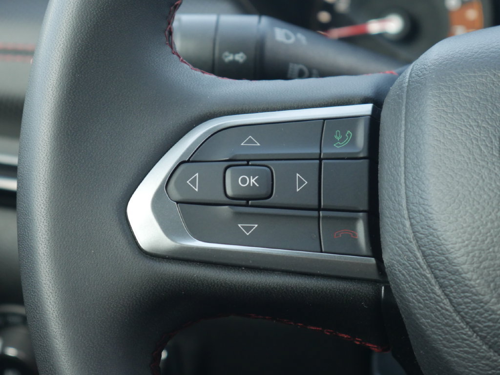 Used 2024 Jeep Compass Trailhawk AWD/4WD image 9