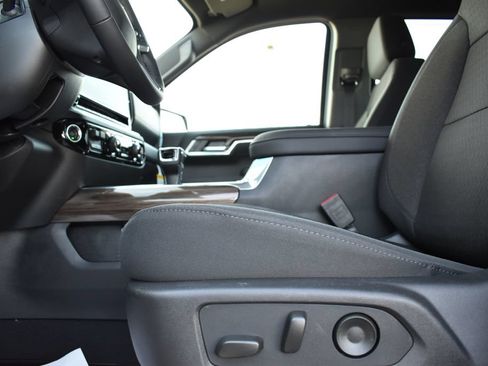 New 2026 Chevrolet Silverado 1500 RST AWD/4WD image 8