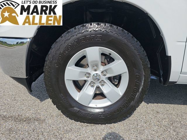 Used 2023 RAM 1500 Classic SLT w/ Electronics Group AWD/4WD image 32