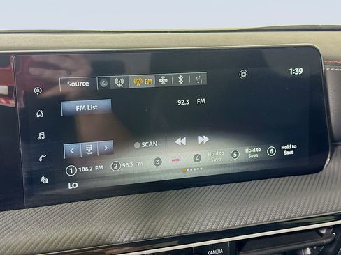 Used 2025 Nissan Kicks SR w/ Interior Electronics Package image 28